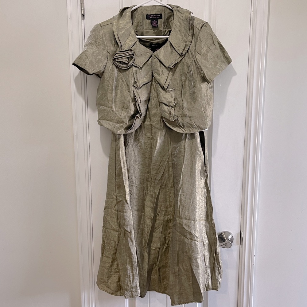 NWT Sage Green two piece bridesmaids dress. Strapless dress & blazer wrap w rose - Picture 2 of 12
